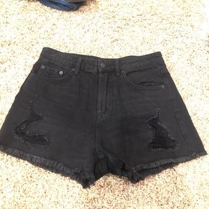 Wild Fable black distressed high rise shorts  size 2   Like new